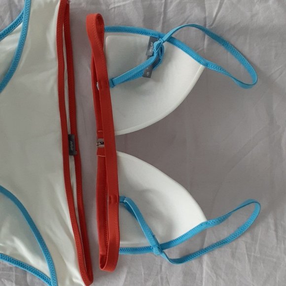 Aerie Swim White Triangle Bikini Top Extra Small (XS), Bottom Small (S) - Picture 3 of 8